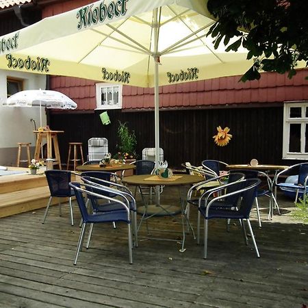 Gasthaus & Hotel Zur Linde Friedrichroda Bagian luar foto
