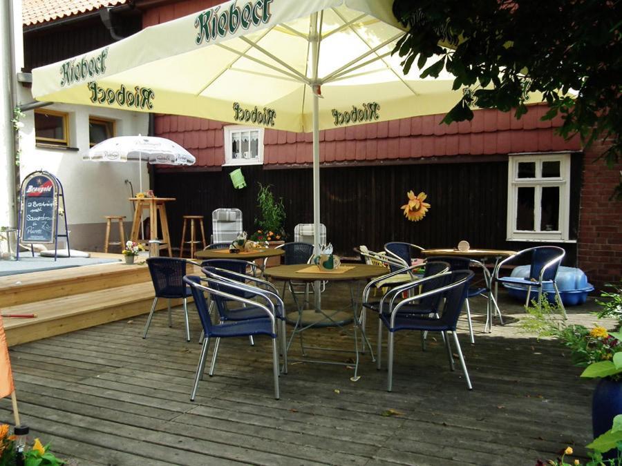Gasthaus & Hotel Zur Linde Friedrichroda Bagian luar foto